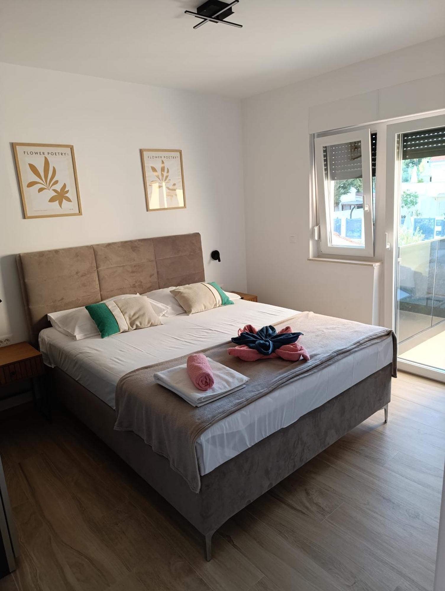 פטרצ'אנה M&M Luxury Apartments מראה חיצוני תמונה