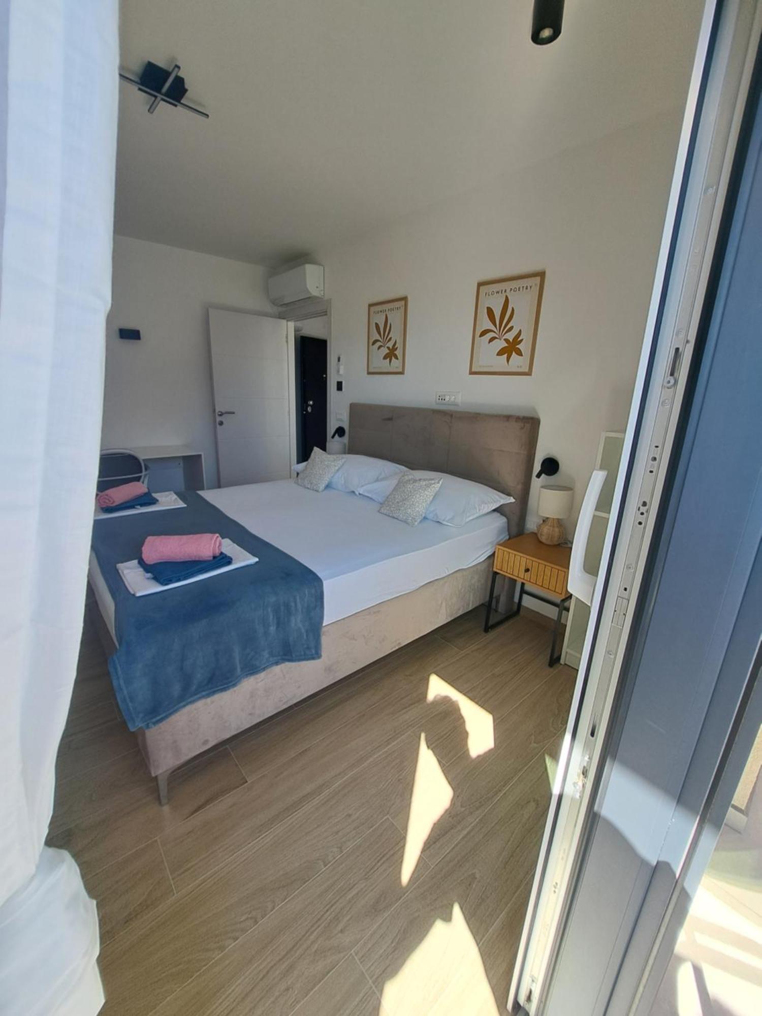 פטרצ'אנה M&M Luxury Apartments מראה חיצוני תמונה