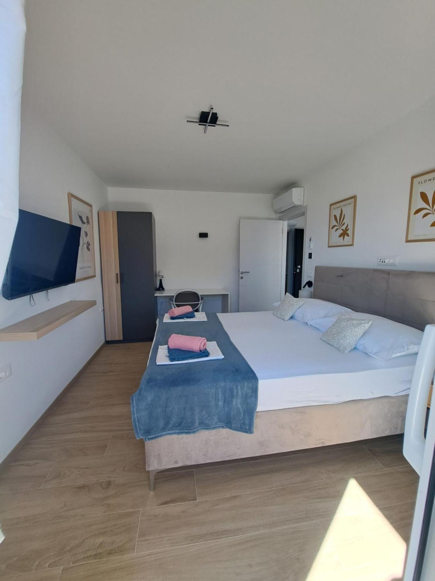פטרצ'אנה M&M Luxury Apartments מראה חיצוני תמונה