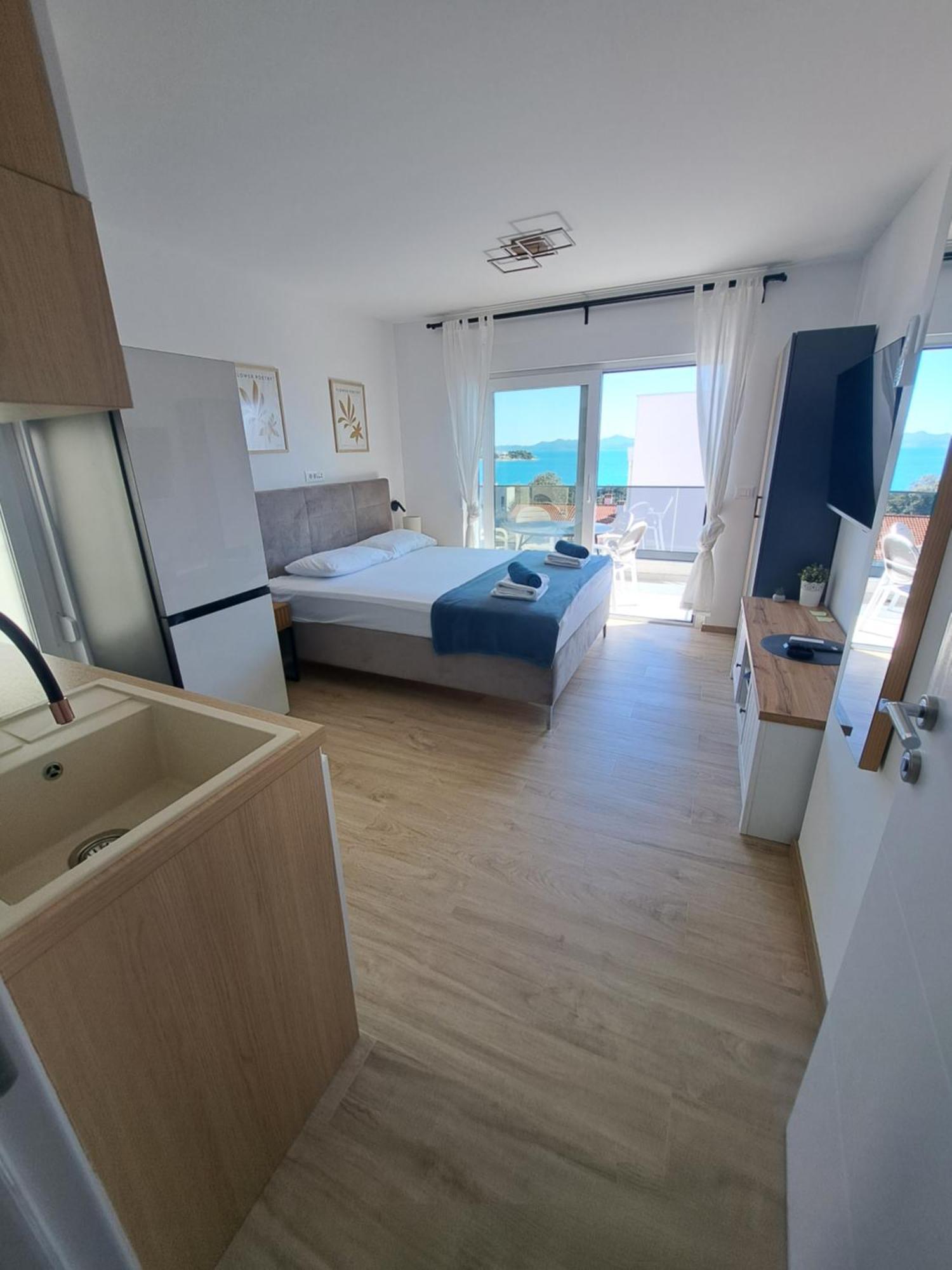 פטרצ'אנה M&M Luxury Apartments מראה חיצוני תמונה